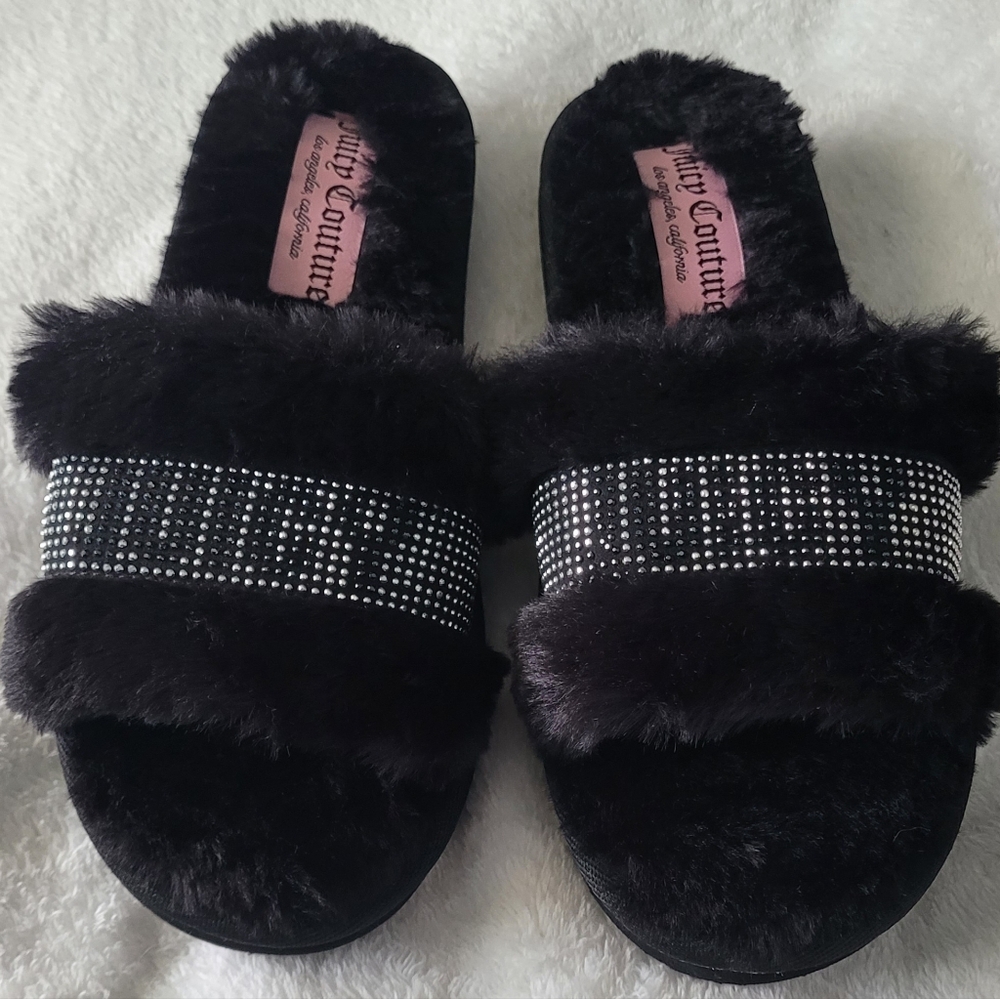 NWOT-Juicy Couture Girls Sz 4M Black Furry Slippers Read Post